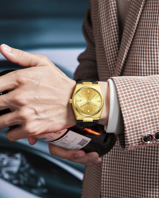 SS-2484M Classic  Textured Leather Strap Men's Watch