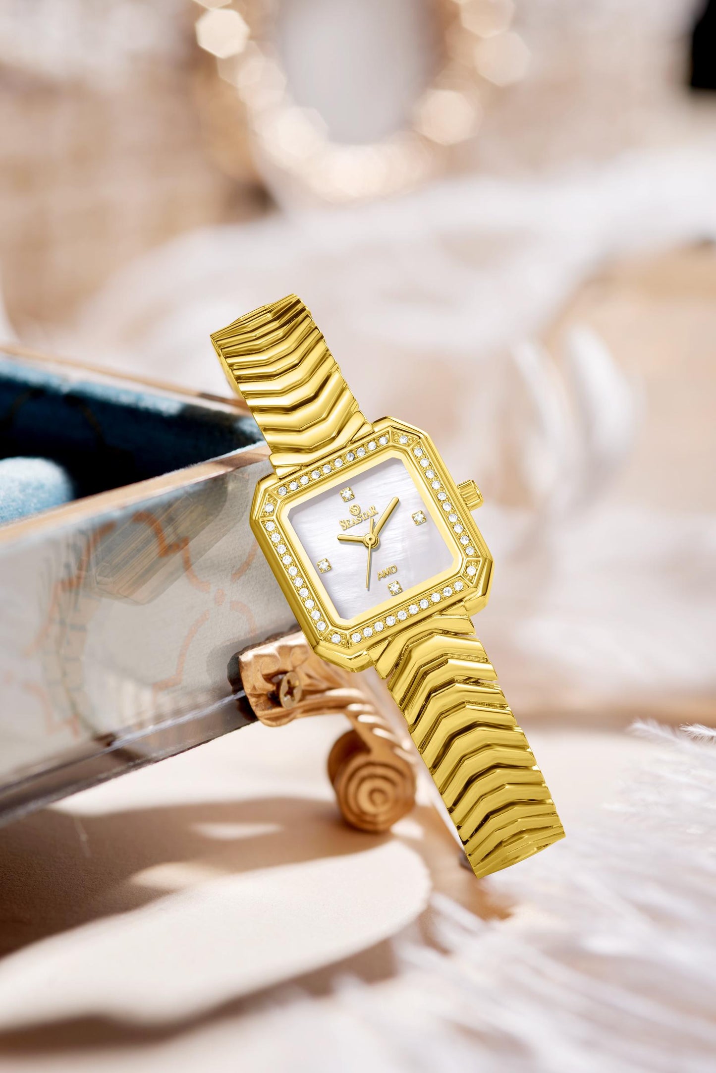 SEASTAR SS-2432L Women’s Luxury Crystal Bezel Watch