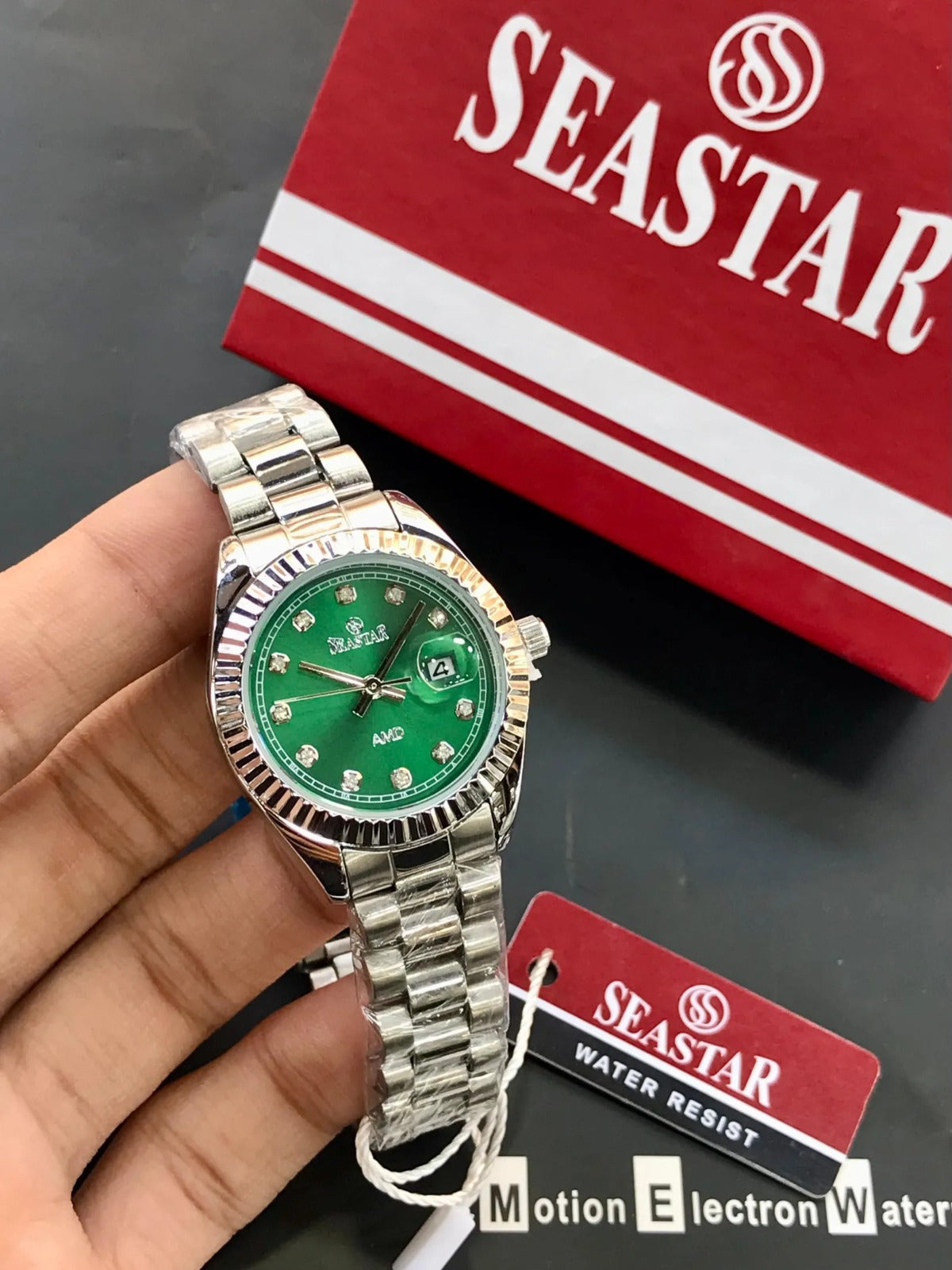 Seastar S111 Couple – Stainless Steel His & Her Watch Set